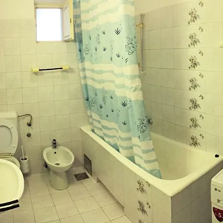 Apartmani Tomica Jesenice  Exterior photo